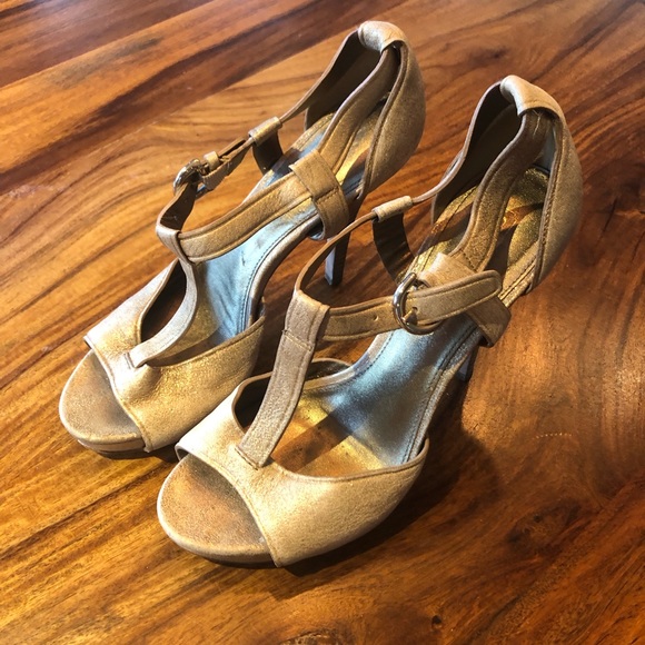 Coach Shimmey leather platform sandals - Picture 11 of 11